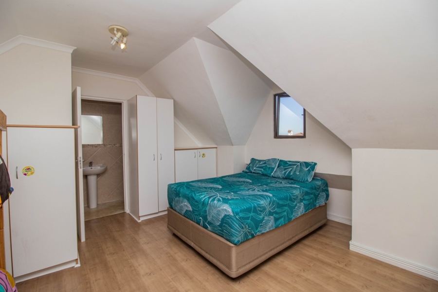 1 Bedroom Property for Sale in Parklands Western Cape